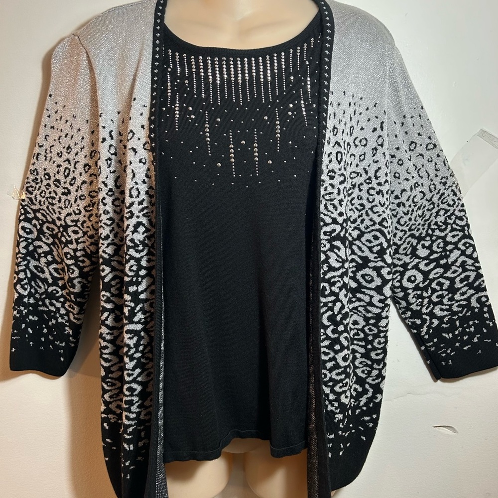 Alfred Dunner Black and Gray Animal Print Cardigan.
